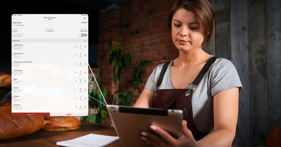 Woman using restaurant procurement software on her ipad
